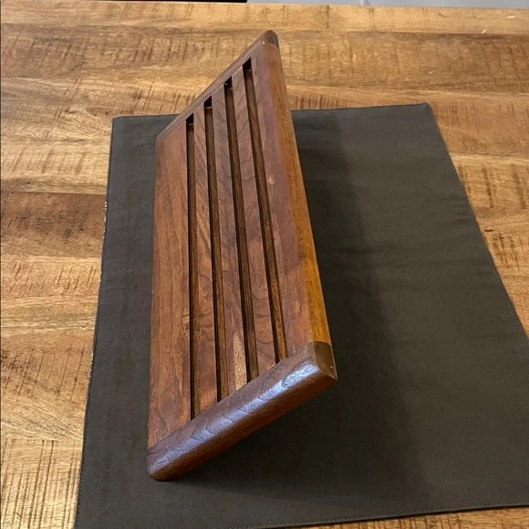 Challenge Coin Display Stand Rack Hand Made Hardwood - Picture 2 of 6